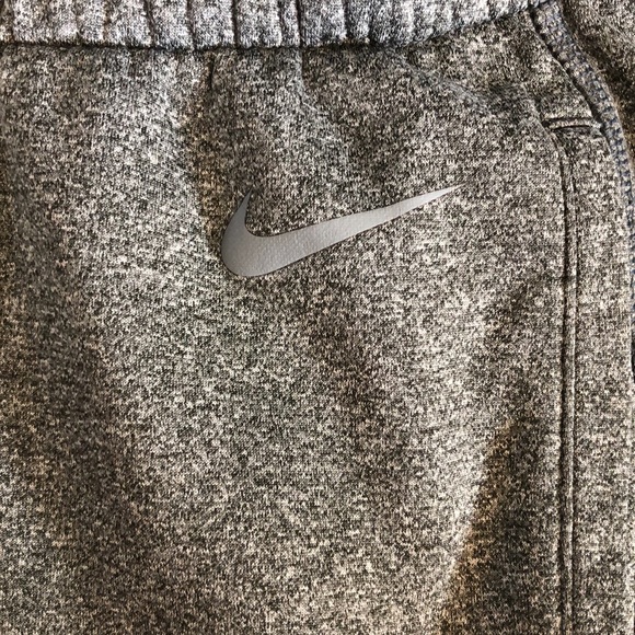 Womens Nike sweatpants - Picture 2 of 2